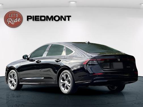 Crystal Black Pearl 2026 Honda Accord Hybrid EX-L