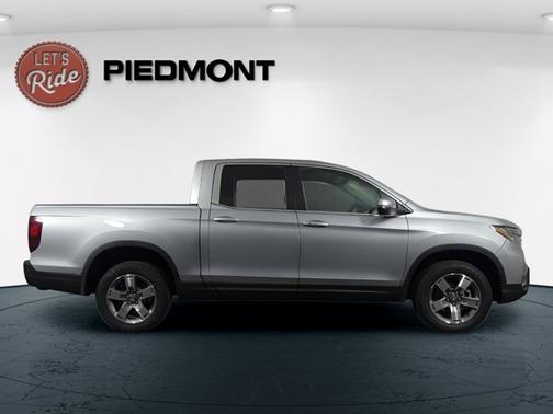 Solar Silver Metallic 2026 Honda Ridgeline RTL