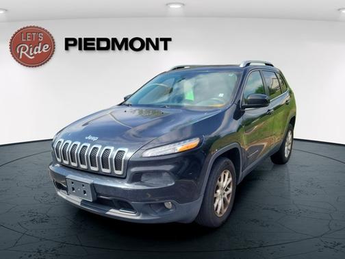 Brilliant Black Crystal Pearlcoat 2016 Jeep Cherokee Latitude