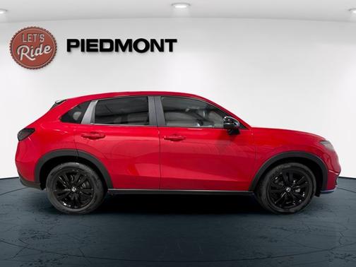 Milano Red 2027 Honda HR-V Sport