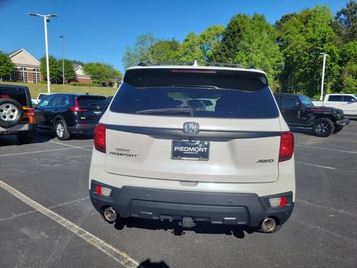 White 2023 Honda Passport EX-L