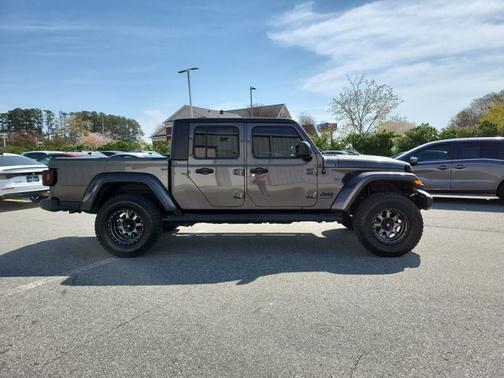 Granite Crystal Metallic Clearcoat 2023 Jeep Gladiator Sport S
