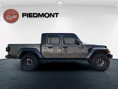 Granite Crystal Metallic Clearcoat 2023 Jeep Gladiator Sport S