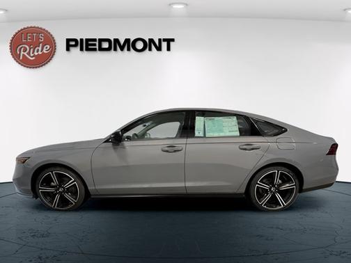 Urban Gray Pearl 2026 Honda Accord SE