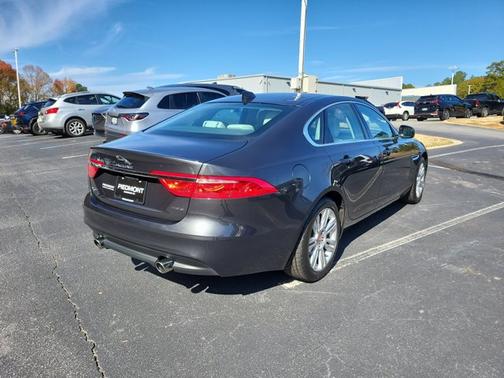 2018 Jaguar XF 35t Premium