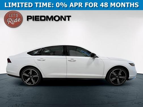 Platinum White Pearl 2026 Honda Accord SE