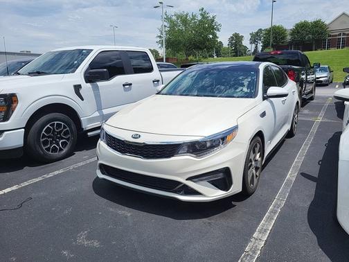 Snow White Pearl 2019 Kia Optima S