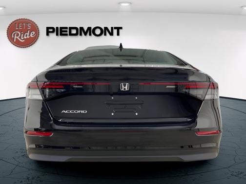 Crystal Black Pearl 2026 Honda Accord SE