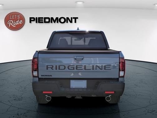 Sonic Gray Pearl 2026 Honda Ridgeline Black Edition