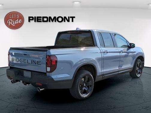 Sonic Gray Pearl 2026 Honda Ridgeline Black Edition
