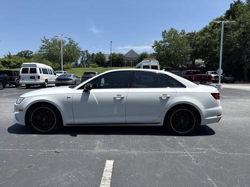 2018 Audi A4 2.0T Premium Plus