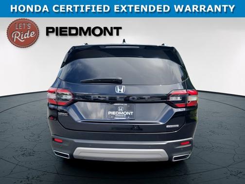 Crystal Black Pearl 2024 Honda Pilot Touring