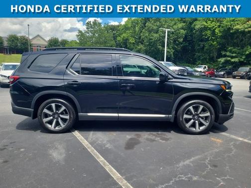 Crystal Black Pearl 2024 Honda Pilot Touring