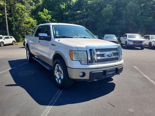 White 2010 Ford F-150 Lariat