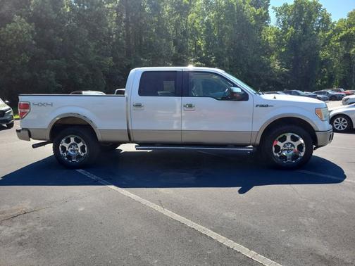 White 2010 Ford F-150 Lariat