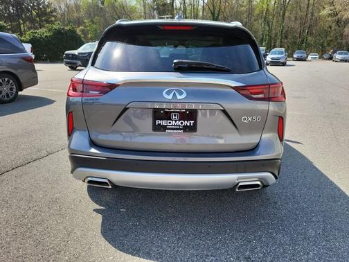 2024 INFINITI QX50 LUXE