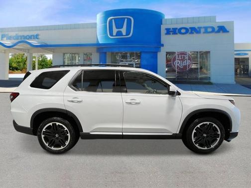 Platinum White Pearl 2026 Honda Pilot Touring S