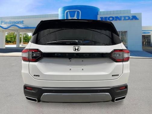 Platinum White Pearl 2026 Honda Pilot Touring S