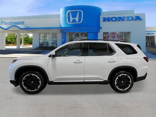 Platinum White Pearl 2026 Honda Pilot Touring S