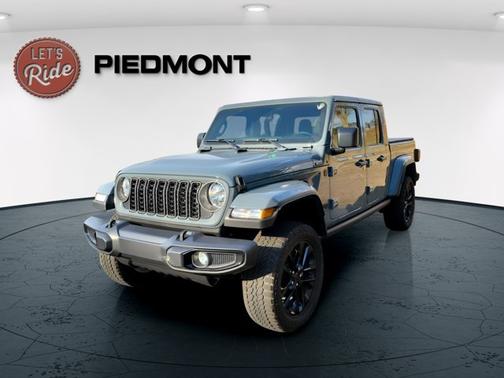 2025 Jeep Gladiator Nighthawk
