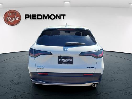 White 2023 Honda HR-V Sport