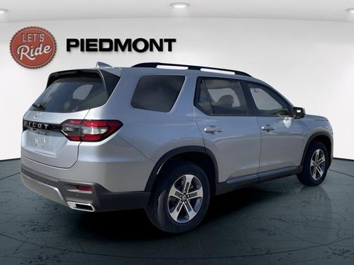 Solar Silver Metallic 2026 Honda Pilot EX-L