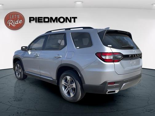 Solar Silver Metallic 2026 Honda Pilot EX-L