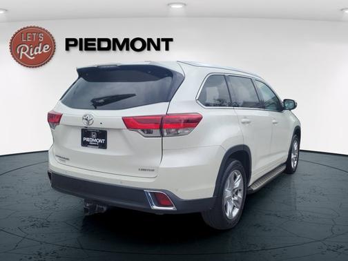 Blizzard Pearl 2019 Toyota Highlander Limited