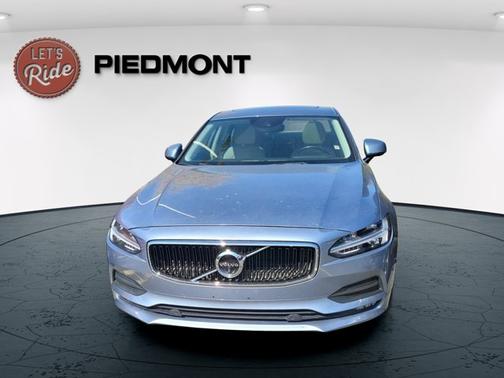 Blue Metallic 2017 Volvo S90 T6 Momentum