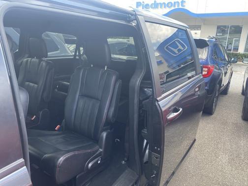 2019 Dodge Grand Caravan R/T