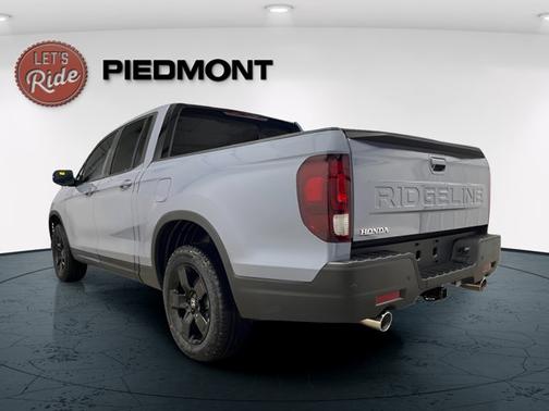 Sonic Gray Pearl 2026 Honda Ridgeline Black Edition