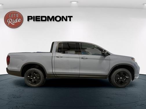Sonic Gray Pearl 2026 Honda Ridgeline Black Edition