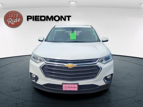 Summit White 2021 Chevrolet Traverse LT Cloth
