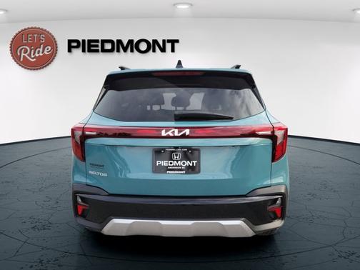 Pluton Blue 2026 Kia Seltos EX