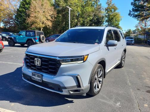 2023 Honda Pilot Elite