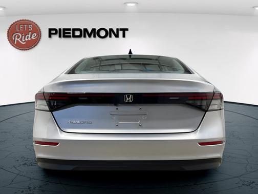 Solar Silver Metallic 2026 Honda Accord SE