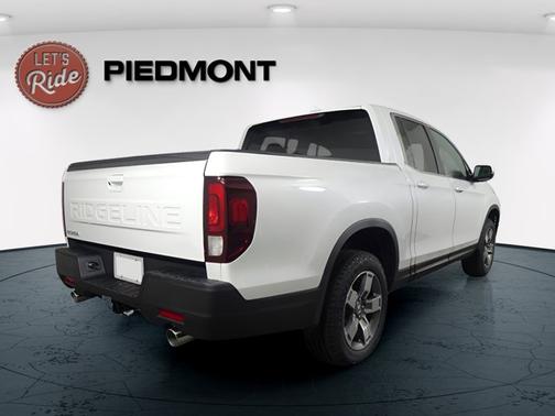 Platinum White Pearl 2026 Honda Ridgeline RTL