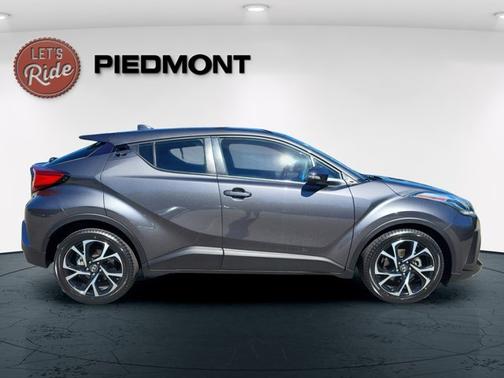 2021 Toyota C-HR LE