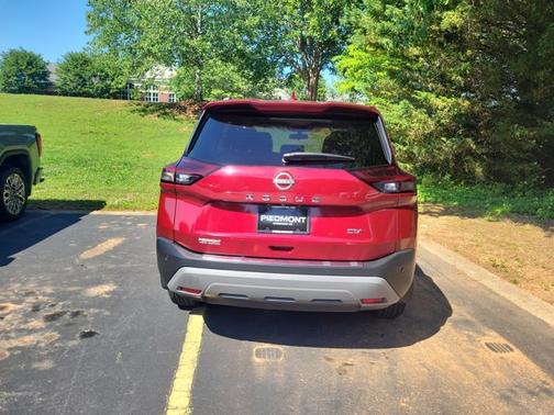 Scarlet Ember Tintcoat 2022 Nissan Rogue SV