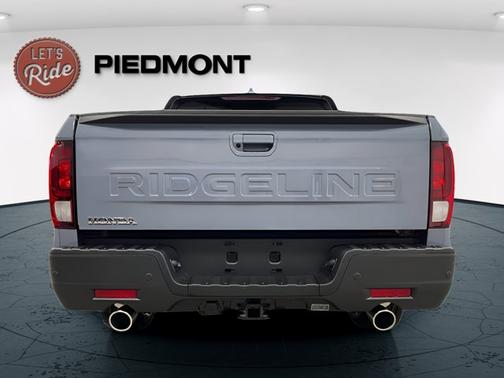 Sonic Gray Pearl 2026 Honda Ridgeline Black Edition