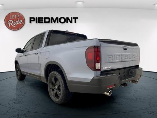 Sonic Gray Pearl 2026 Honda Ridgeline Black Edition