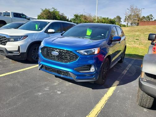2022 Ford Edge 