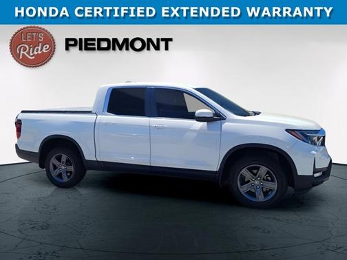 White 2023 Honda Ridgeline RTL