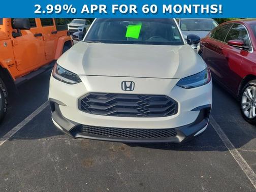 White 2023 Honda HR-V Sport