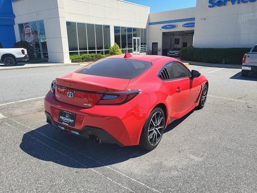 Track Bred 2024 Toyota GR86 Manual