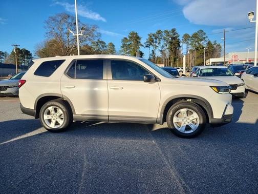 2023 Honda Pilot LX