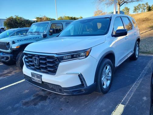 2023 Honda Pilot LX