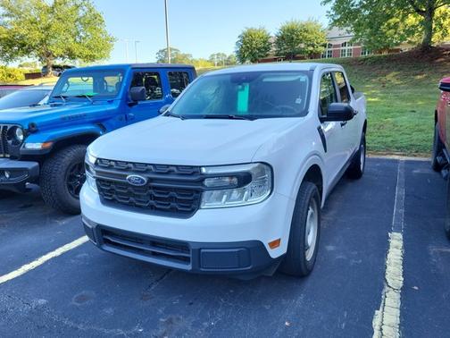 Oxford White 2023 Ford Maverick XL