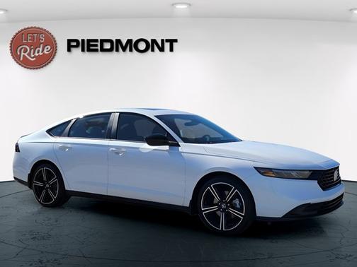 Platinum White Pearl 2026 Honda Accord Hybrid Sport