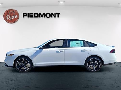 Platinum White Pearl 2026 Honda Accord Hybrid Sport